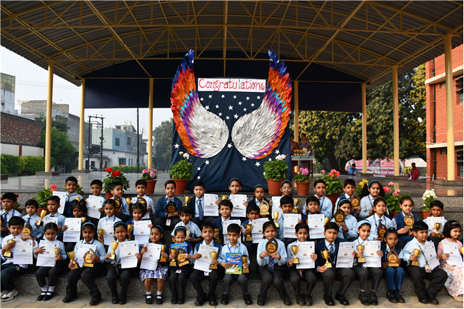 TOPPERS AND FULL ATTENDANCE OF NURSERY TO II
